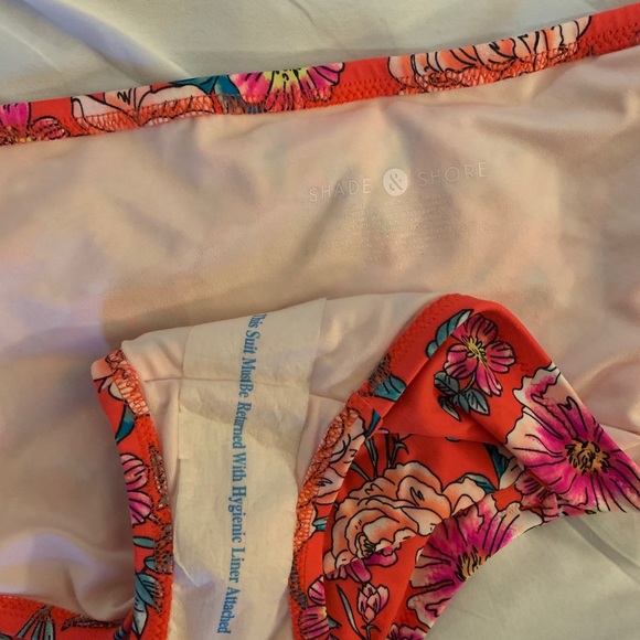 High waisted flower bikini bottom - Picture 3 of 3